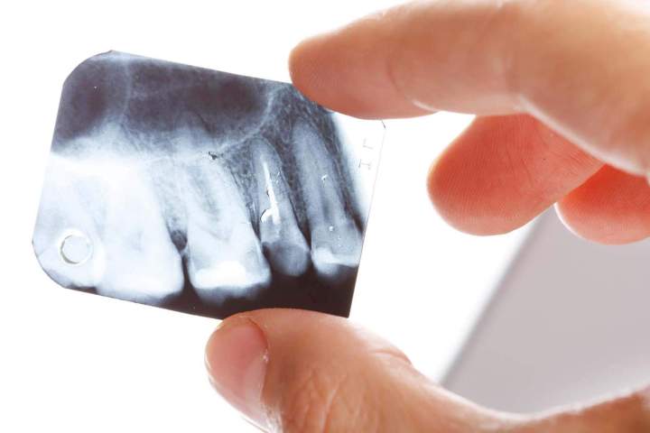 Praticien dentaire Paris